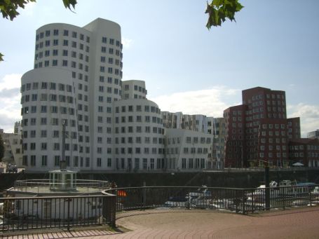 Düsseldorf : Medienhafen, Gehry Bauten 